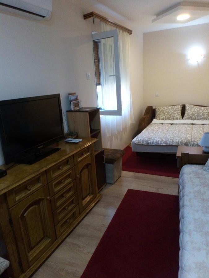Guest House Green View Пирот Экстерьер фото